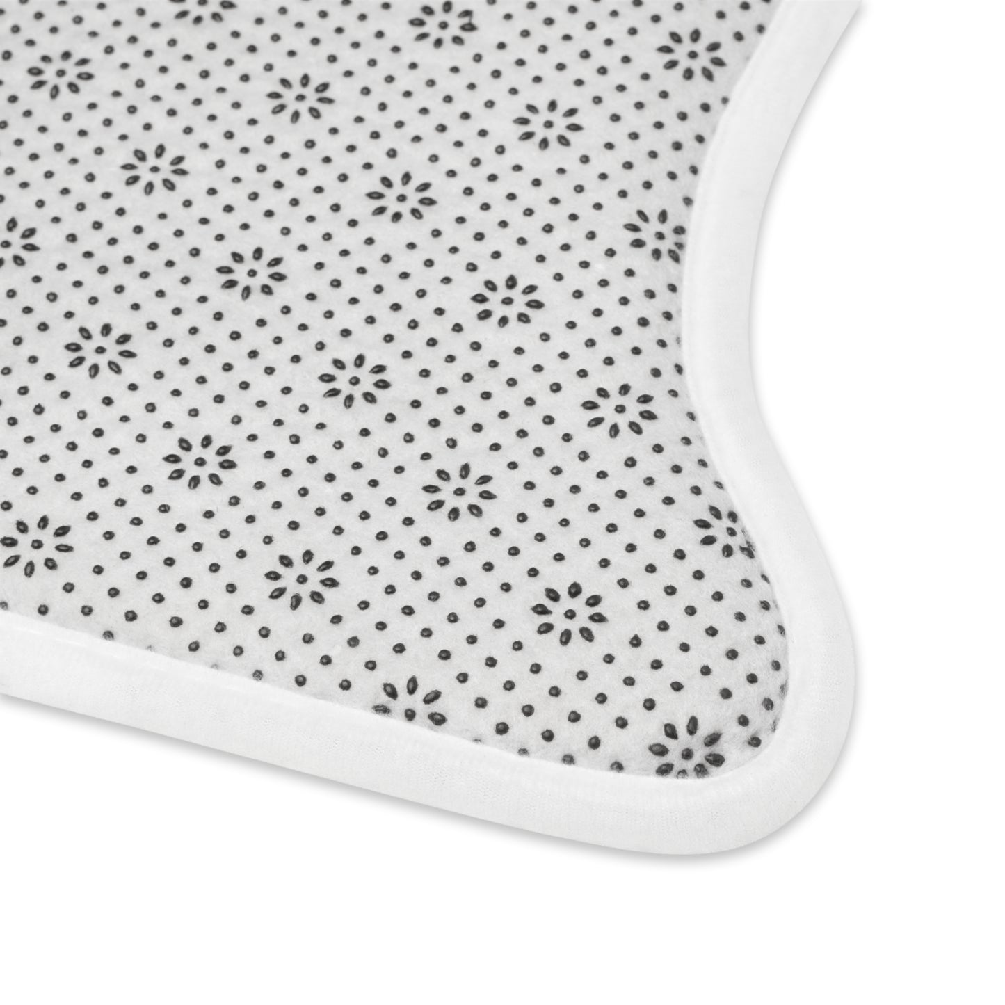 "Fluffy Marta" Pet Feeding Mat